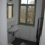 Traumhafte Etagenwohnung In Guenderzeitvilla