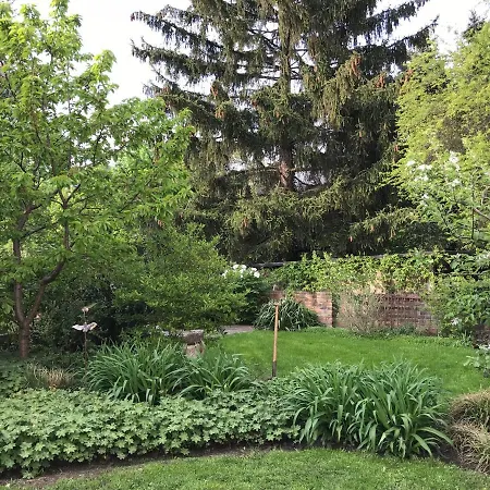 Traumhafte Etagenwohnung In Guenderzeitvilla 公寓 *