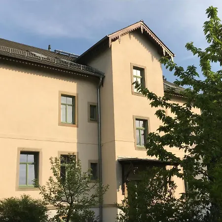 Traumhafte Etagenwohnung In Guenderzeitvilla 公寓