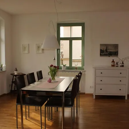 아파트 Traumhafte Etagenwohnung In Guenderzeitvilla 드레스덴